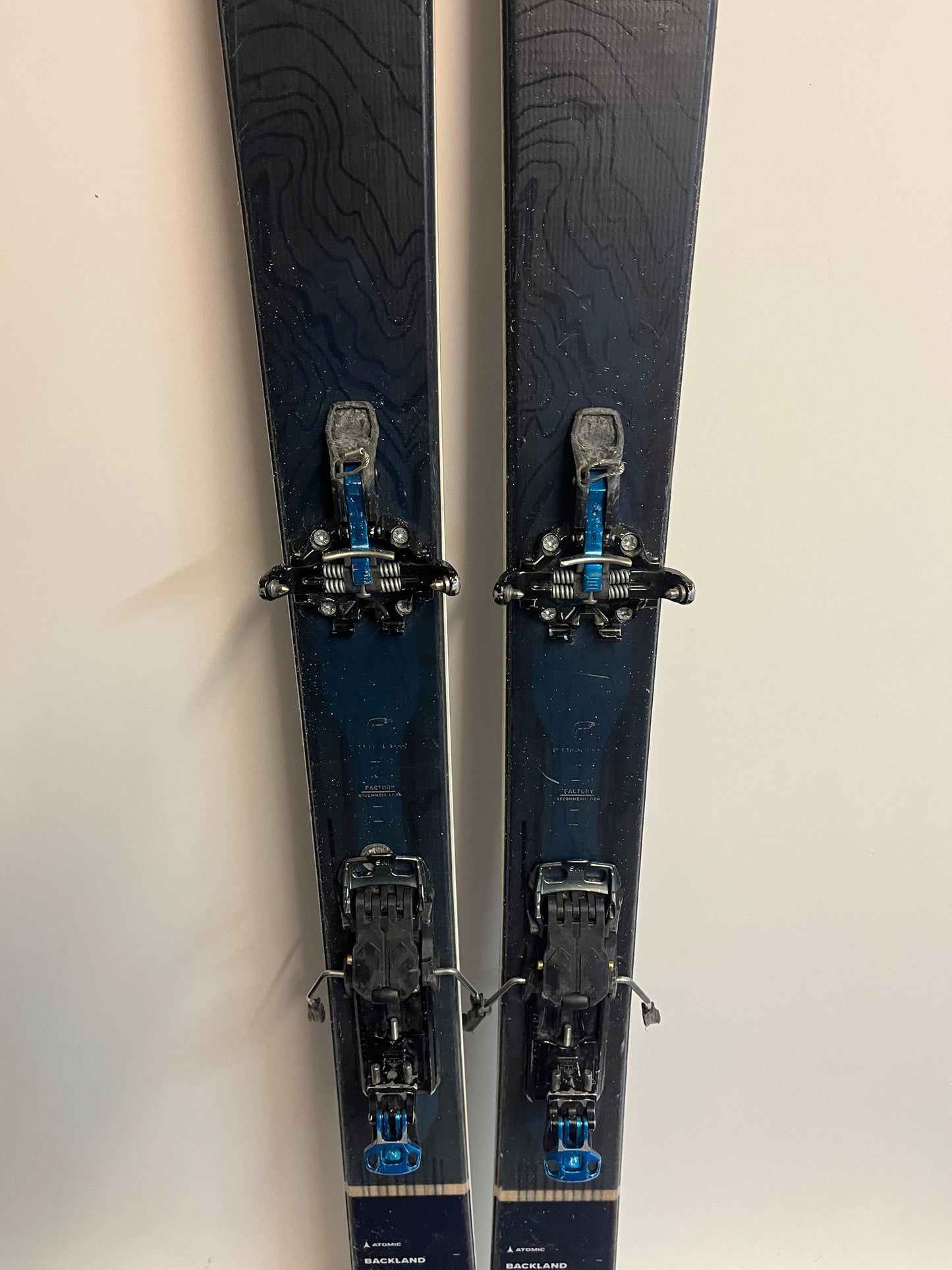 VERHUUR - Atomic Backland 85 (165) + Salomon MTN binding + Contour Hybrid vellen