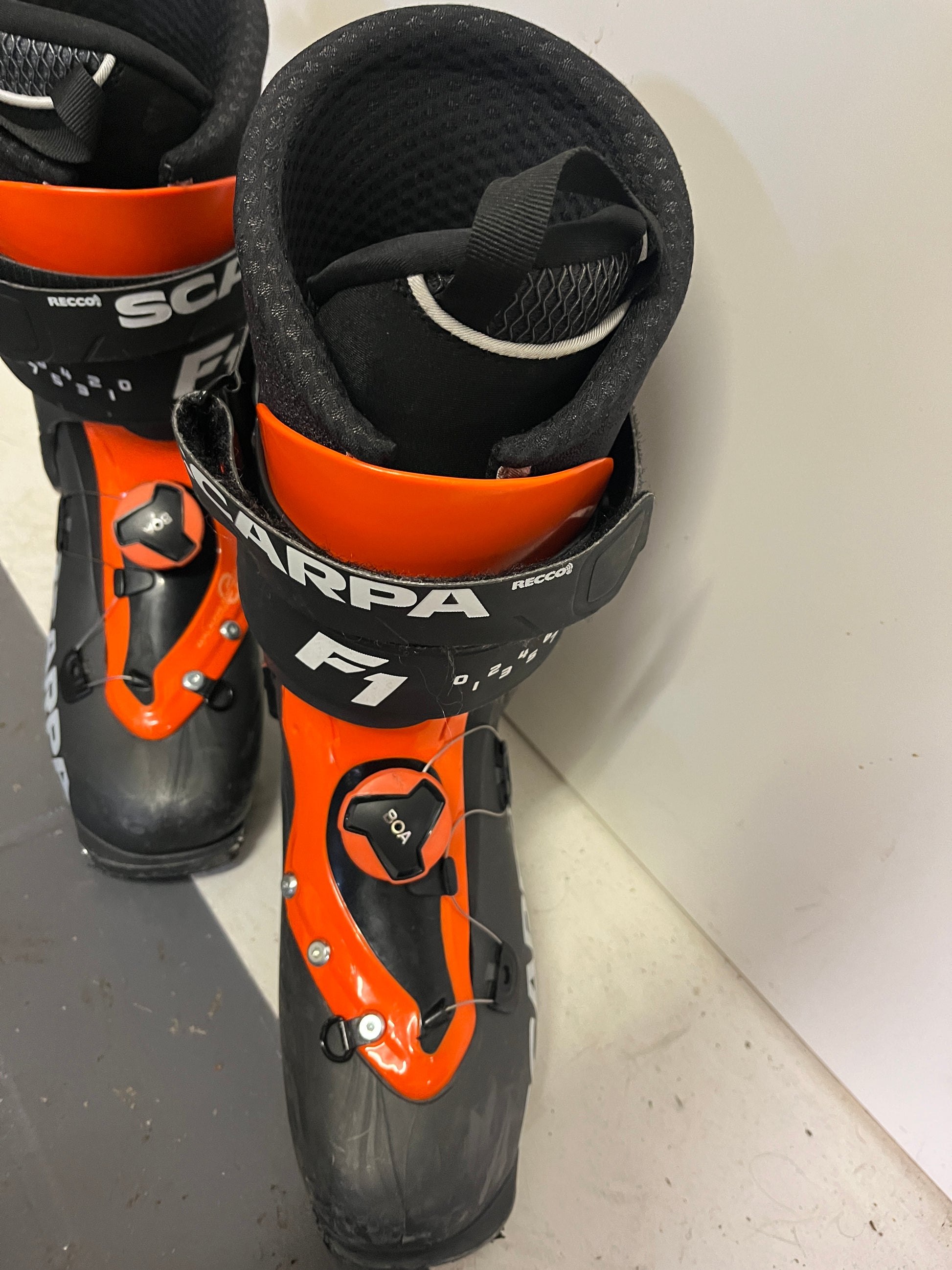 Skischoenen Scarpa F1 Rental - Mountain Lab