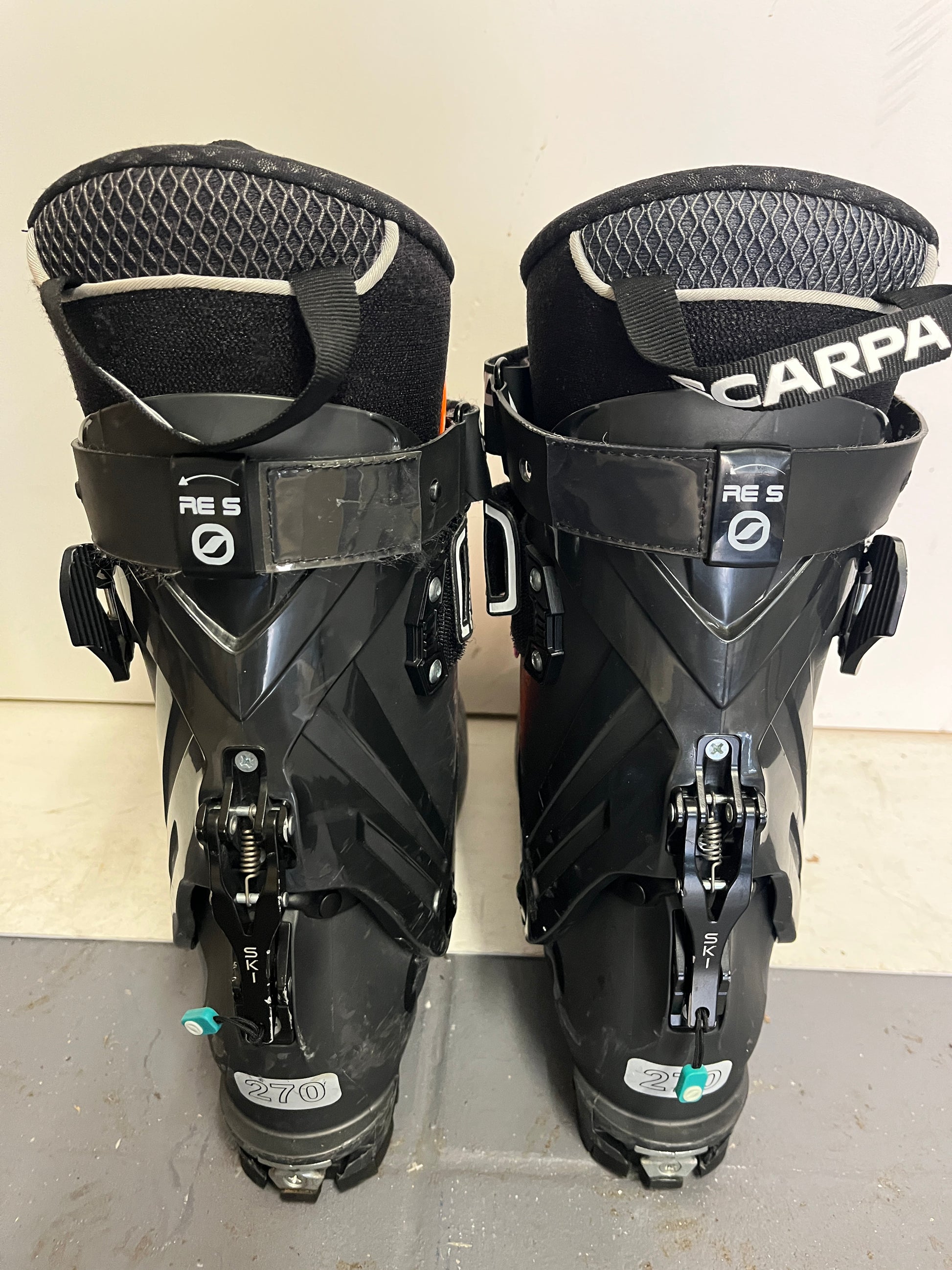 Skischoenen Scarpa F1 Rental - Mountain Lab