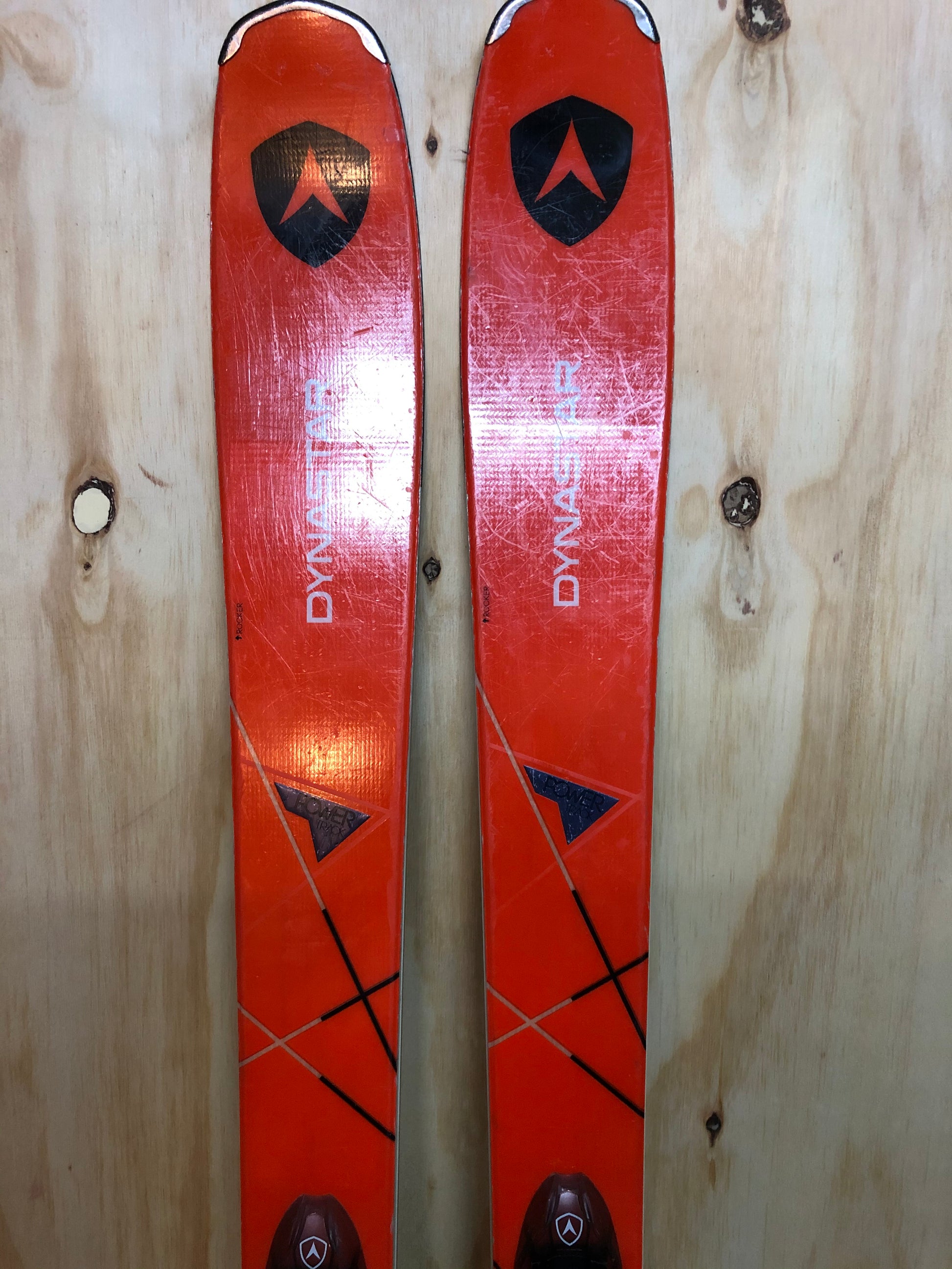Ski Dynastar Powertrack 84